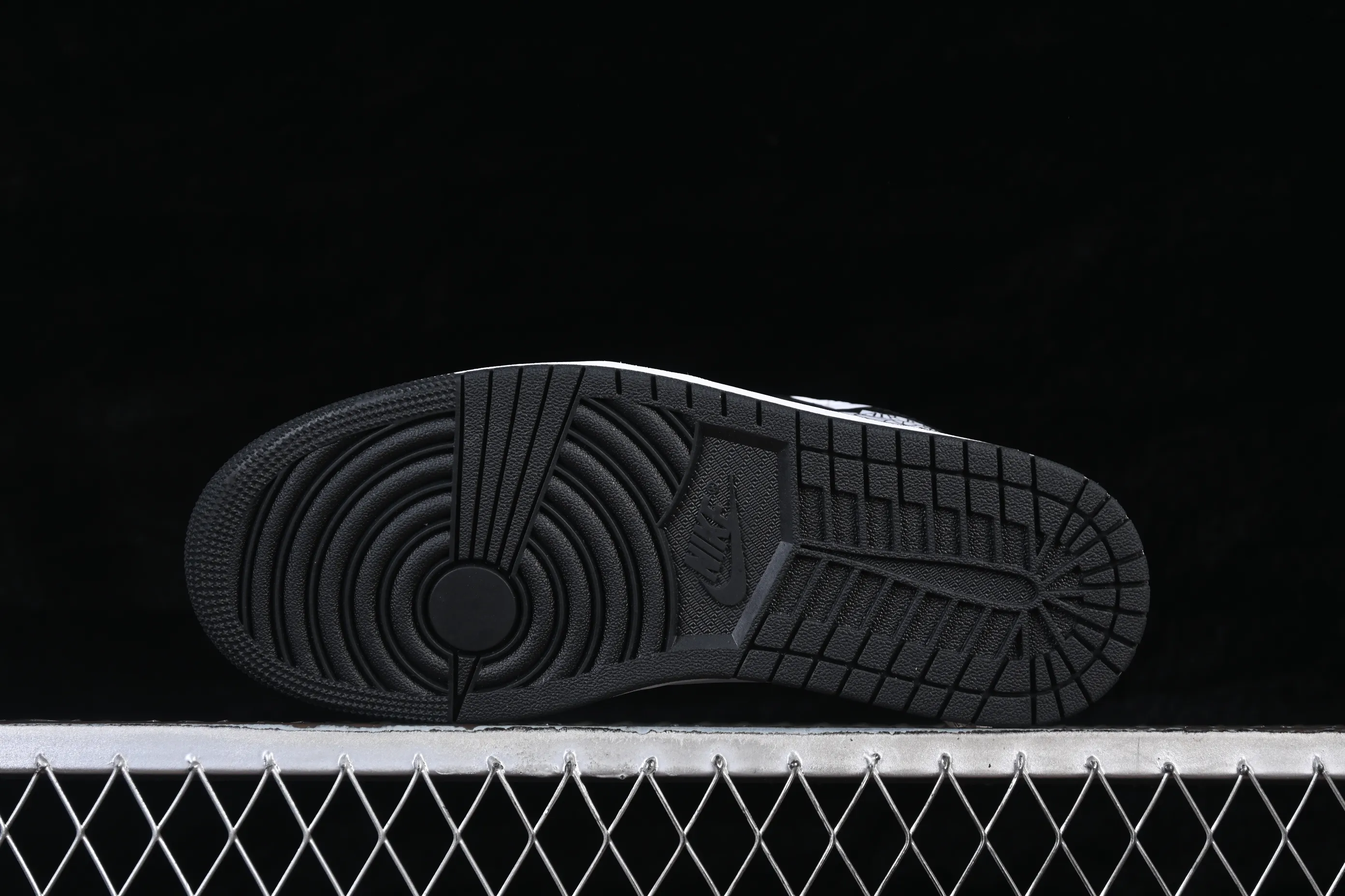 All categories Air Jordan Jordan series basketball shoes Air Jordan 1 High LJR version Fragment Design x Union x Air Jordan 1 Hi Joe 1 Fujiwara Hiroshi Lightning high-top basketball shoes II7282-100
